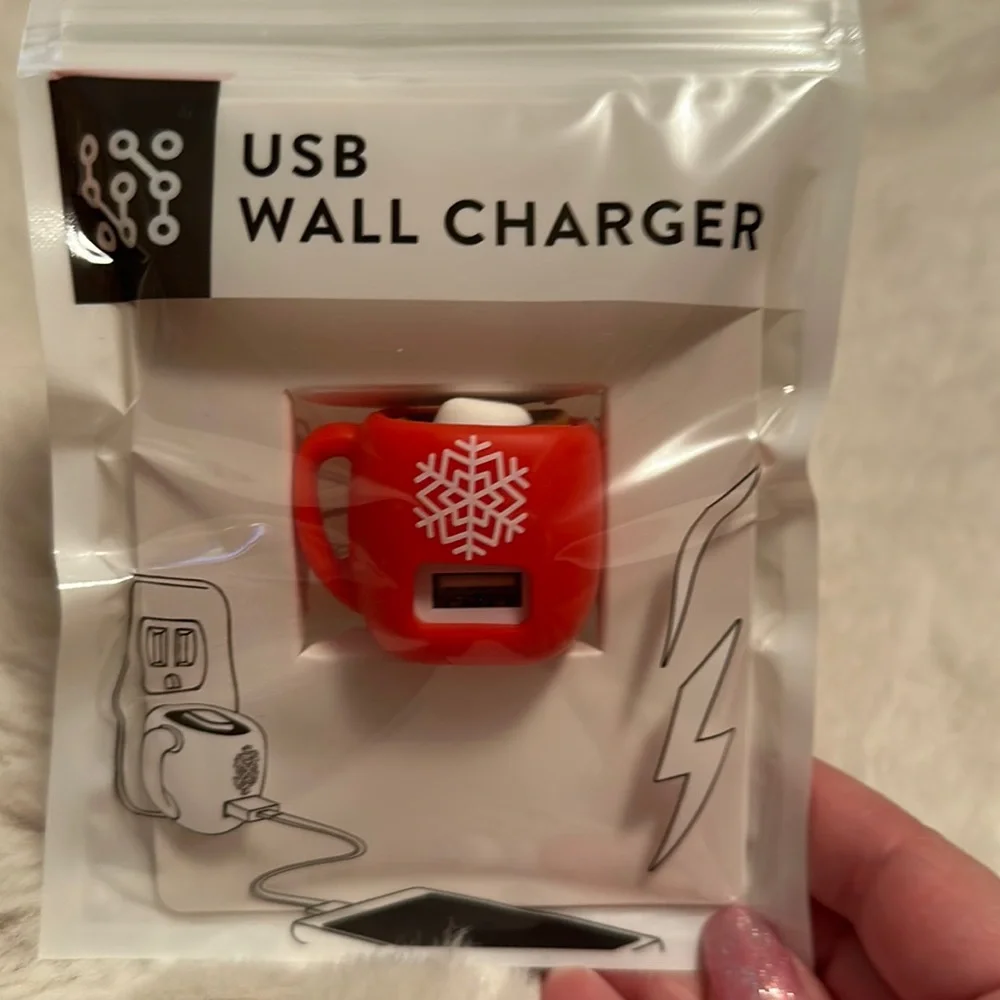 Target USB Wall Charger, Holiday, Hot Chocolate Cocoa RARE NWT